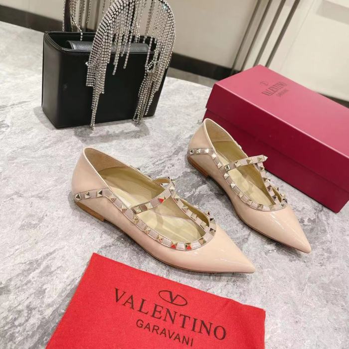VALENTINO GARAVANI Roman Stud WOMEN 15