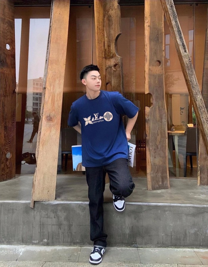 Clothes Louis Vuitton 447