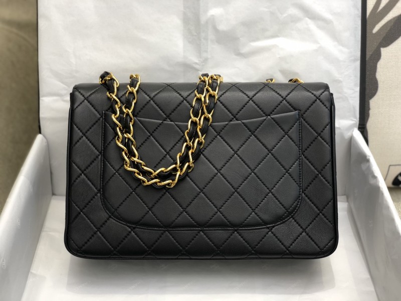 Handbag Chanel A088 size 30x8x21 cm