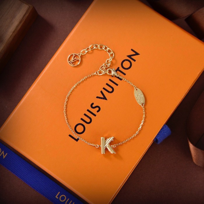 Clothes Louis Vuitton 90