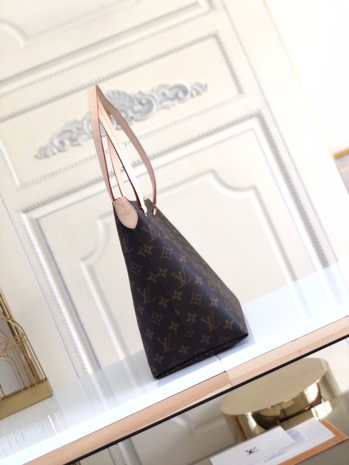 Handbag Louis Vuitton M42267 size 42/27/17 cm