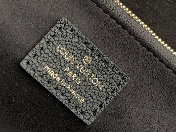 Handbag Louis Vuitton M44151 size 25 x 17 x 9.5 cm