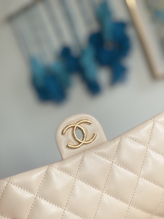 Handbag Chanel AS3393 size 14x22x8 cm