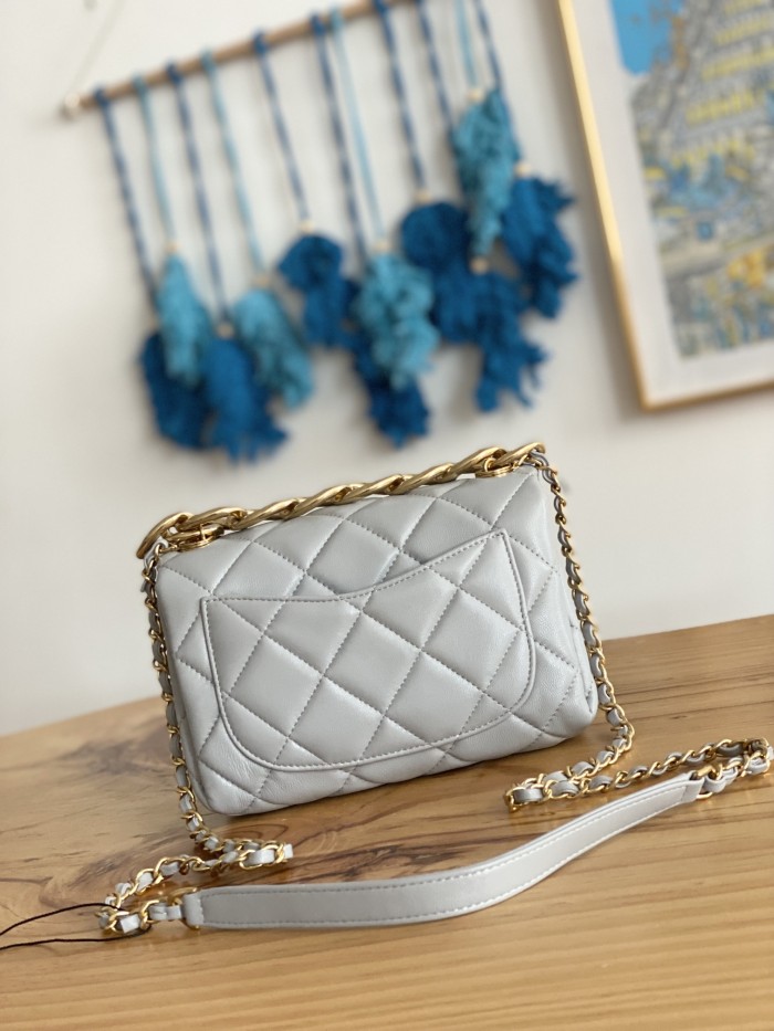 Handbag Chanel 3366 size 21X13X10 Cm