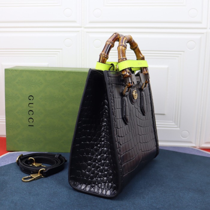 Handbag Gucci 660195 size 27*24*11 cm
