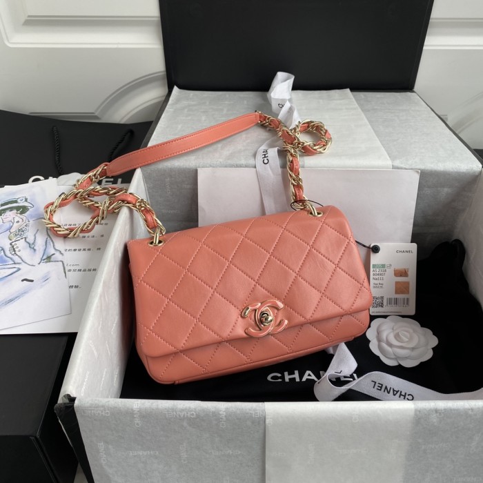 Handbag Chanel size 22 cm