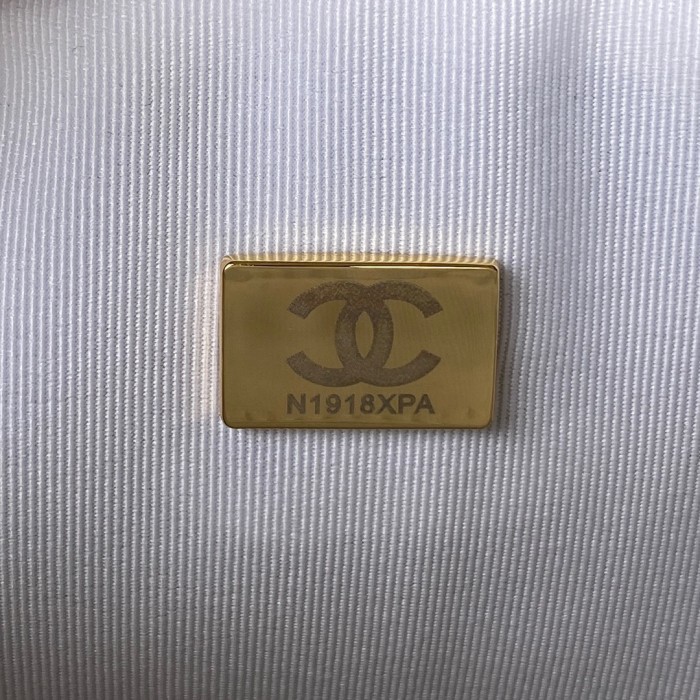 Handbag Chanel AS3383 size 13-19-6.5 cm