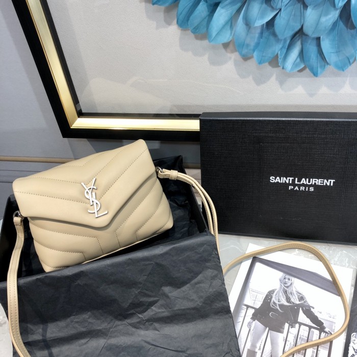 Handbags SAINT LAURENT 467072 size 20X14X7 cm