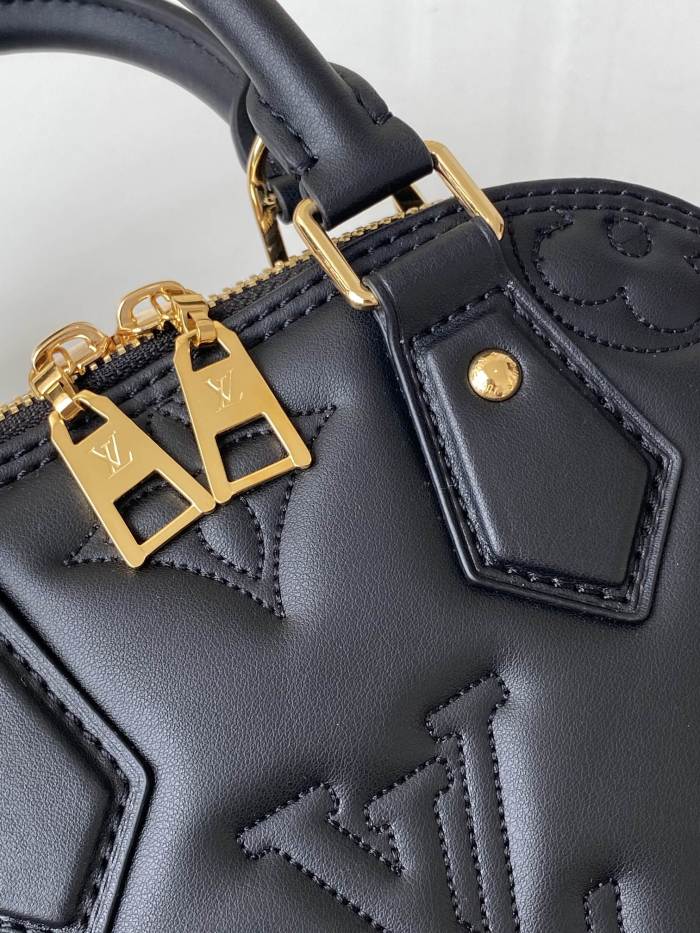 Handbag Louis Vuitton m59793 size 24.5 x 18 x 12 cm