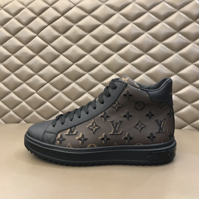 Louis Vuitton High Top sneaker 1