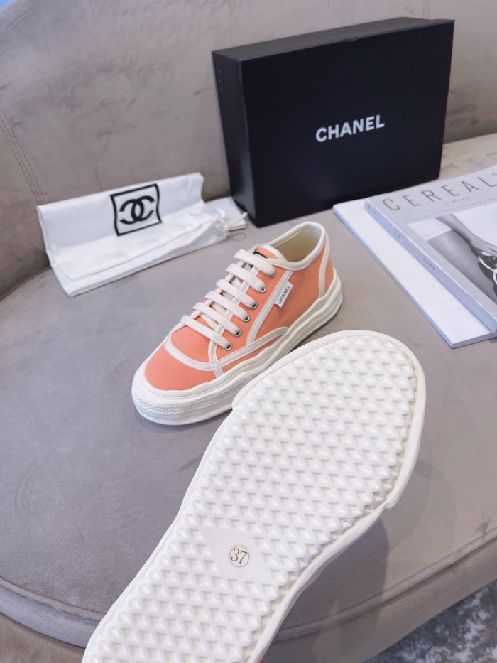 Chanel Flat canvas Sneaker 14