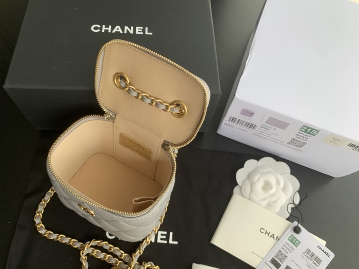 Handbag Chanel size 8.5cmx11cmx7 cm