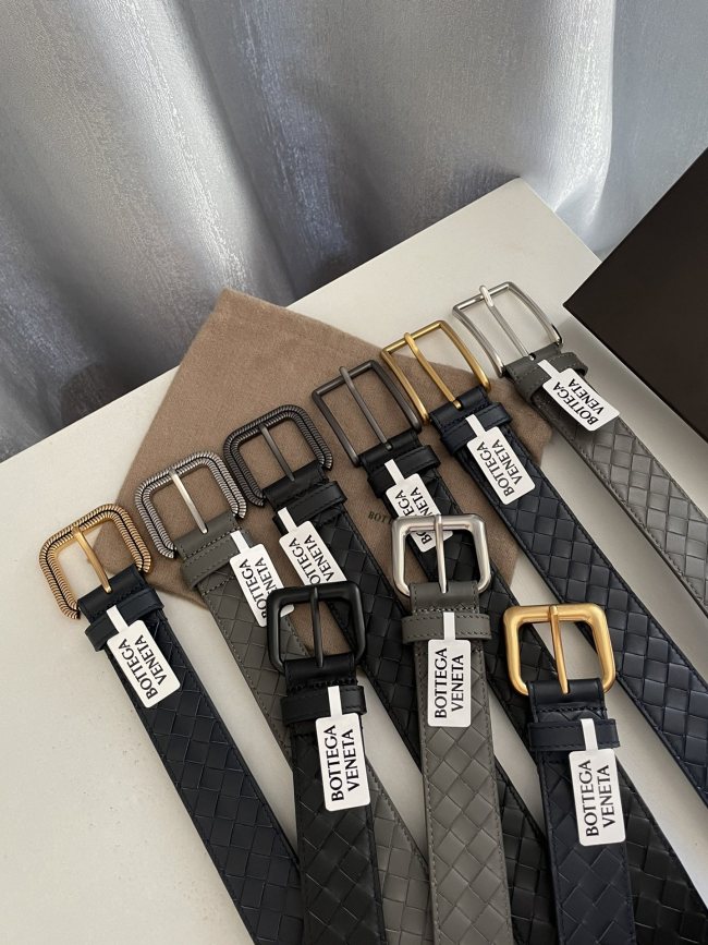 Bottega Veneta Belt 4 (width 2.5cm)