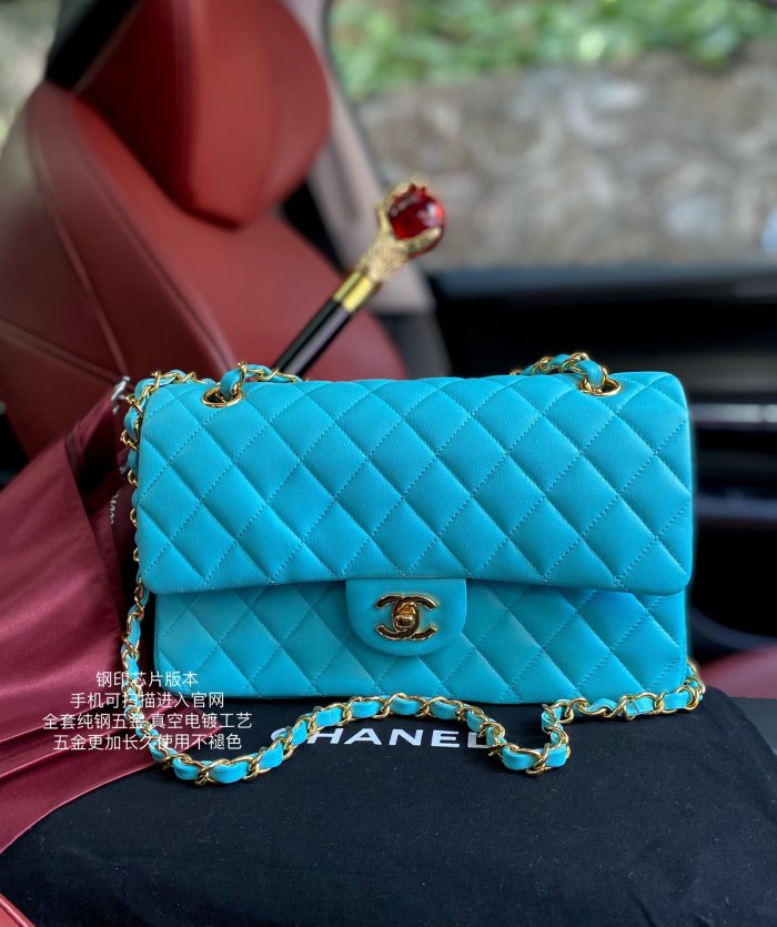 Handbag Chanel A01112 size 25.5*15.5*6.5 cm