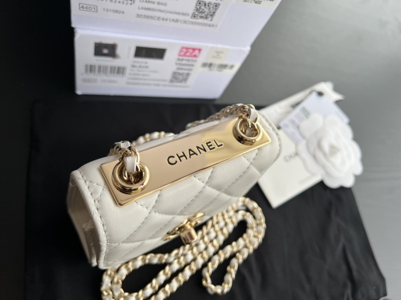 Handbag Chanel A81633 size 11cmx11cmx5 cm