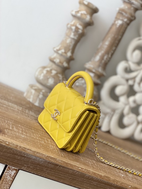 Handbag Chanel 81209 size 12.5 cm