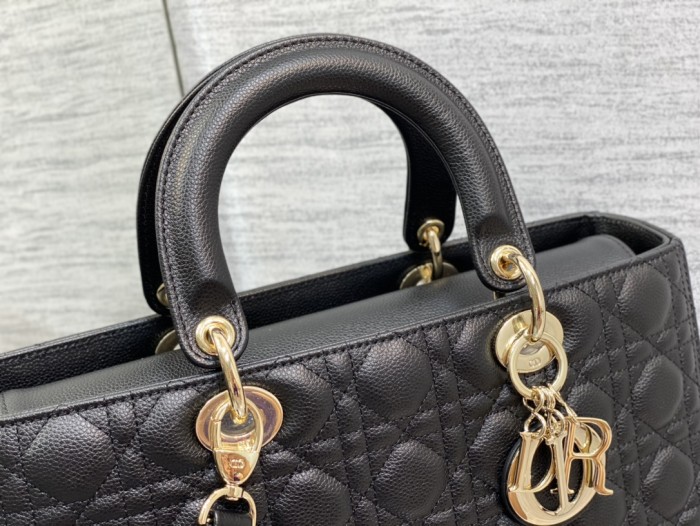Handbag Dior size 32 cm