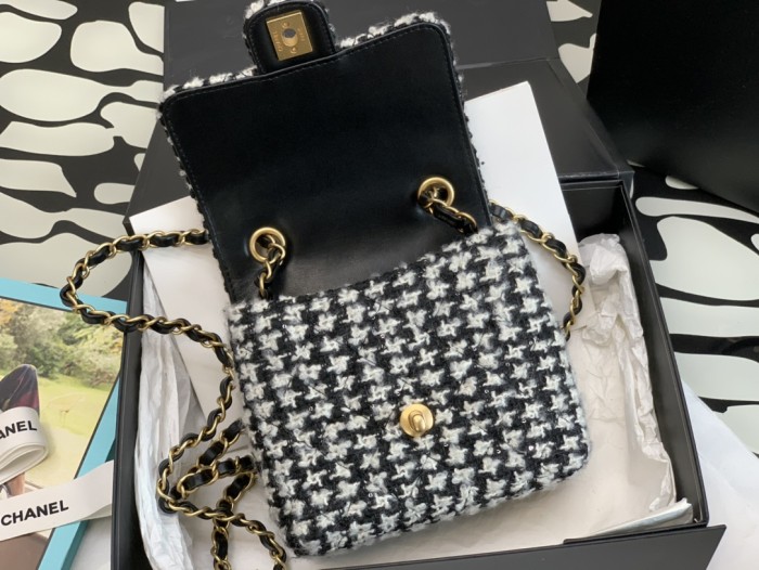 Handbag Chanel 99204 size 17*14.5*7.5* cm