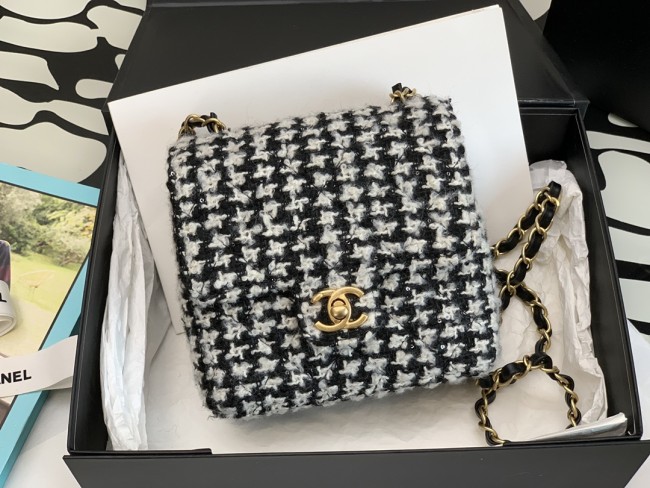 Handbag Chanel 99204 size 17*14.5*7.5* cm