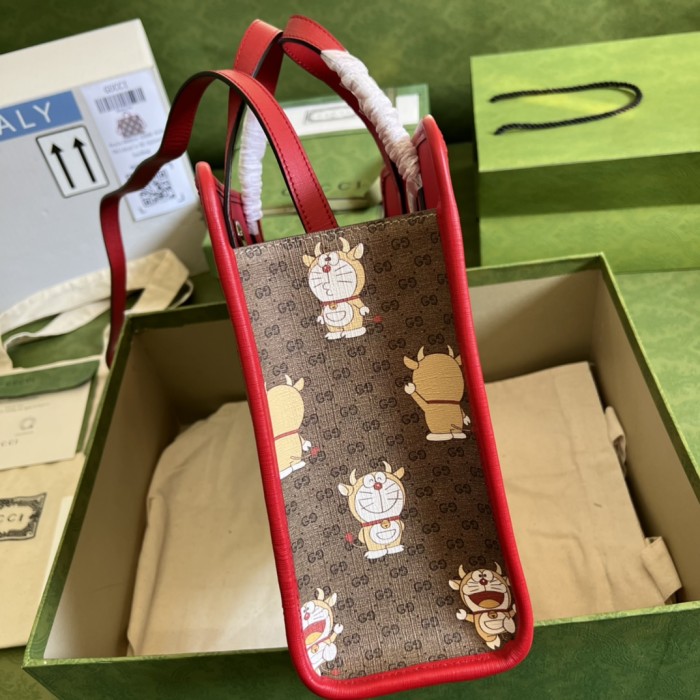 Handbag Gucci 612992 size 28*25*11 cm