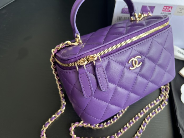 Handbag Chanel AP2199 size 17cmx9.5cmx8 cm