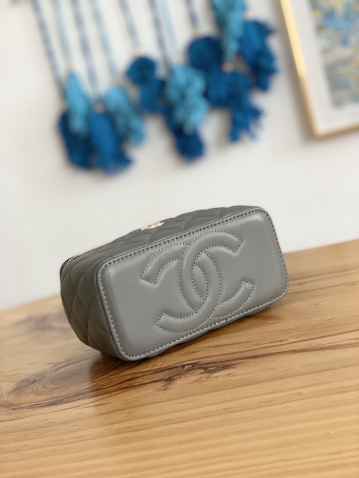 Handbag Chanel 81211 size 9.5 17 8 cm