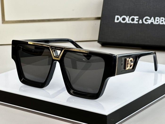 Sunglasses Dolce & Gabbana DG5011 61 13-140