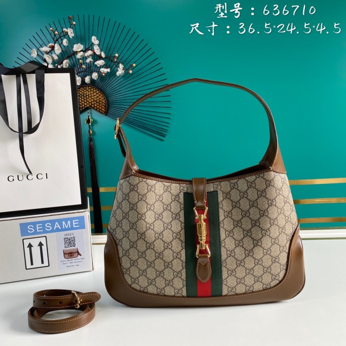 Handbag Gucci 636710 size 36.5*24.5*4.5 cm