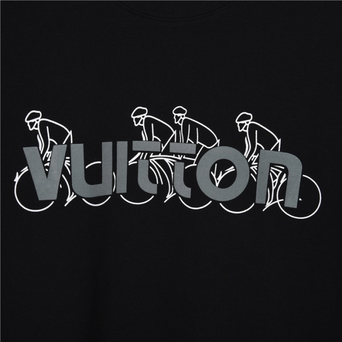 Clothes Louis Vuitton 316