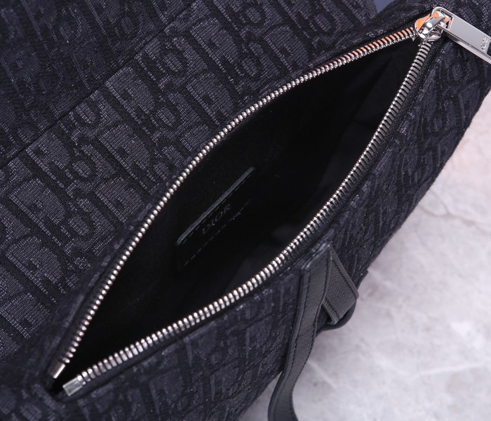 Handbag Dior size 20x28.6x5 cm