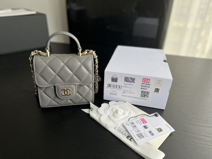 Handbag Chanel AP2682 size 11cmx11cmx4 cm