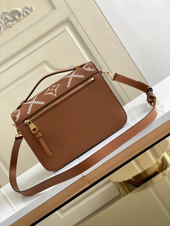 Handbag Louis Vuitton m46018 size 25x19x7 cm