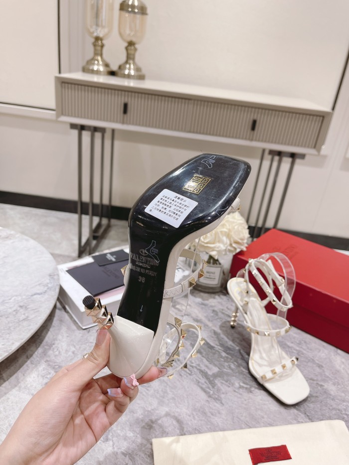 VALENTINO GARAVANI Rockstud WOMEN 2