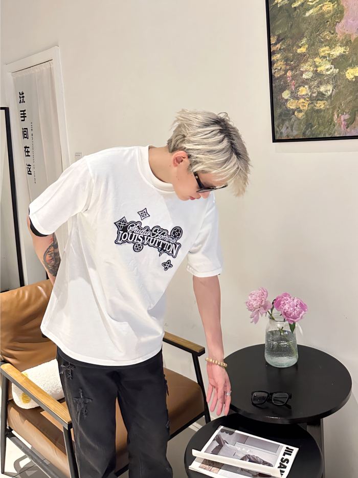 Clothes Louis Vuitton 433