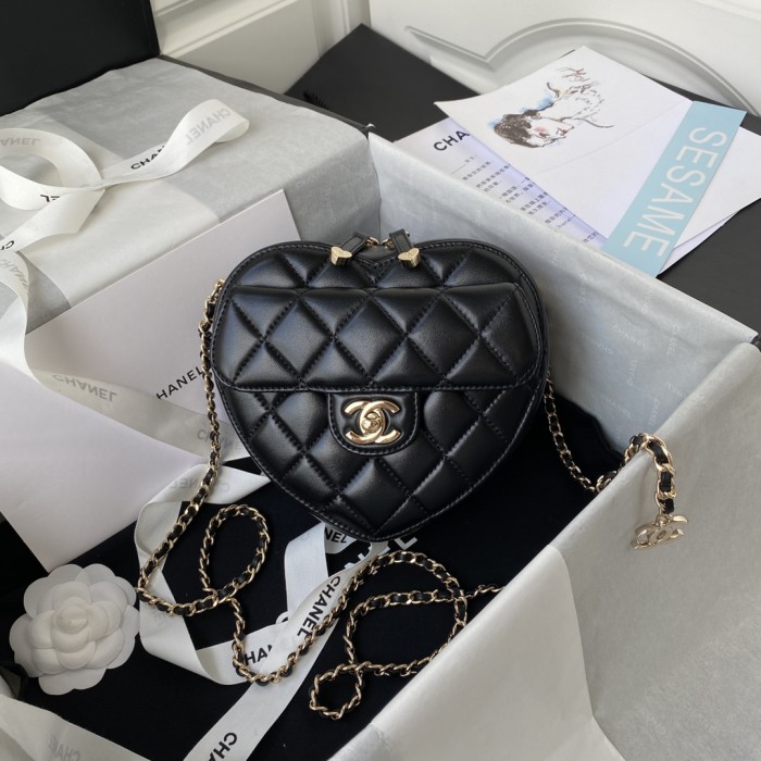 Handbag Chanel AS2927 size 17×15×6 cm