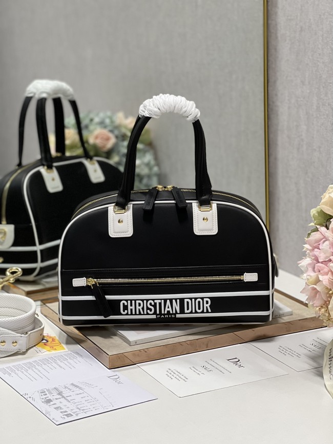 Handbag Dior size 34×18×15 cm