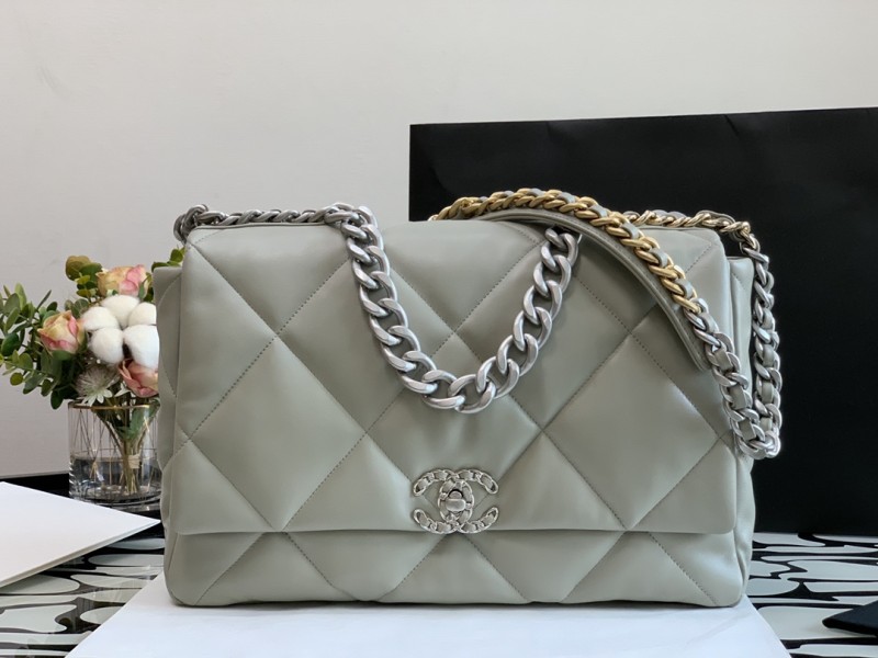 Handbag Chanel size 36 cm