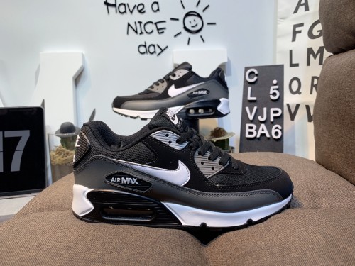 Nike Air Max 90 Sneaker 12