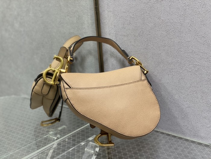 Handbag Dior size 19.5 cm