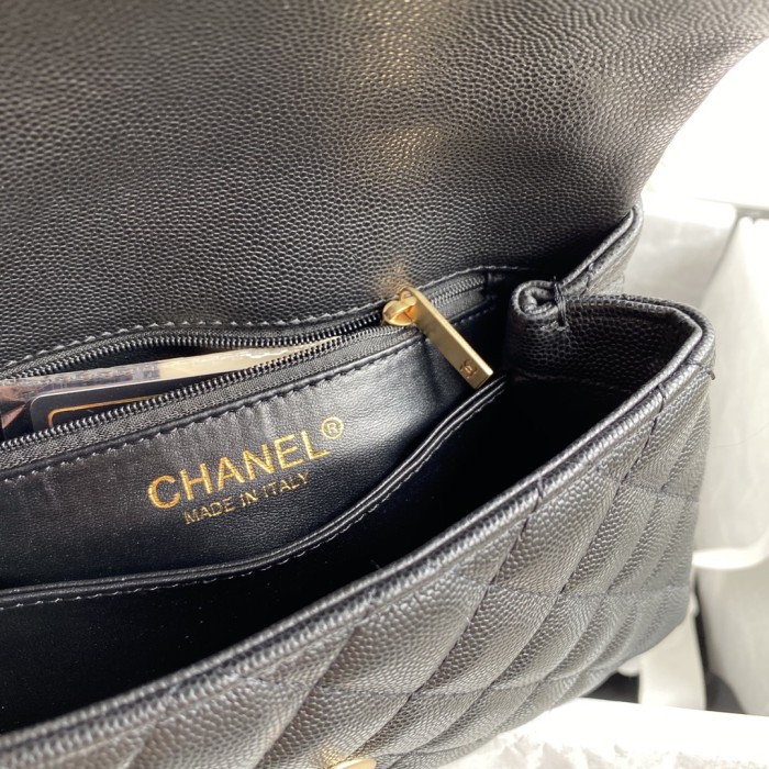 Handbag Chanel size 23 cm