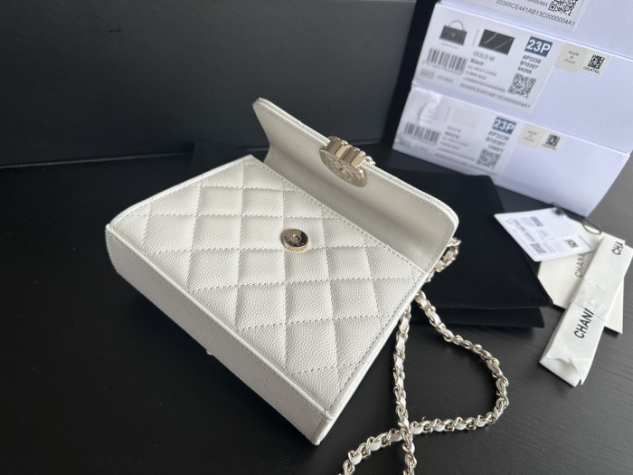 Handbag Chanel 3237 size 15.5cmx12cmx6 cm