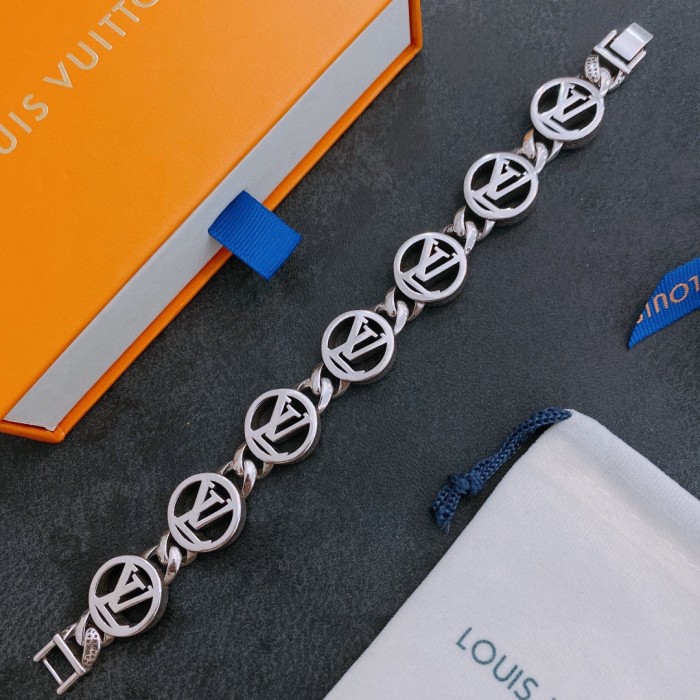 Clothes Louis Vuitton 88