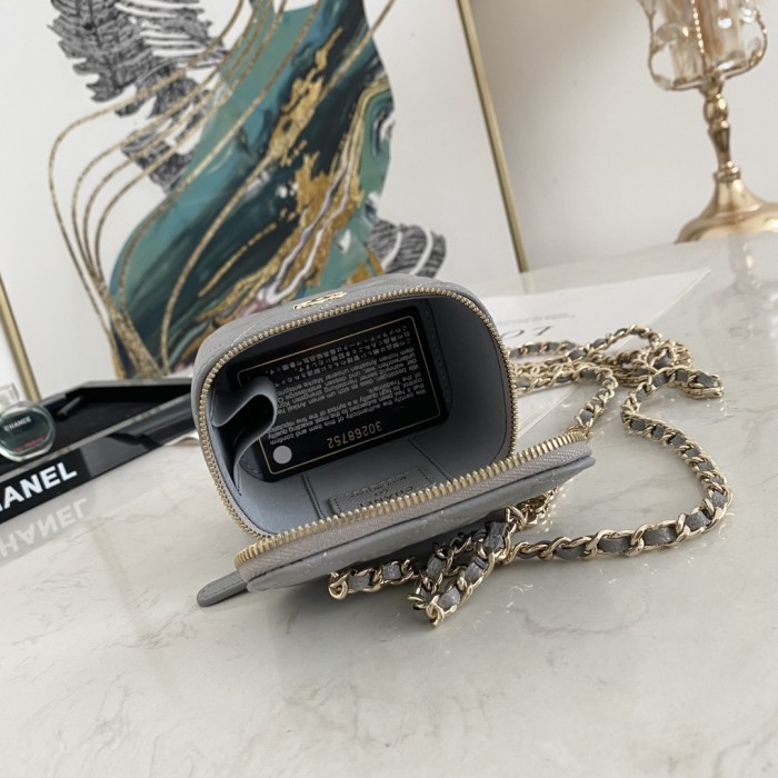 Handbag Chanel 81186 size 10.5-8.5-7 cm