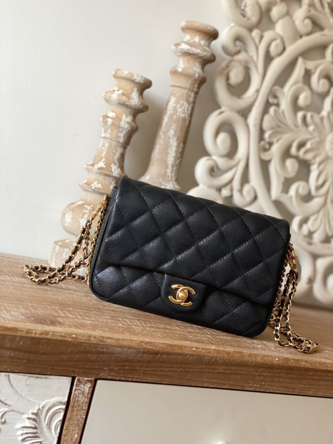 Handbag Chanel AS3757 size 14.5x20x6.5 cm