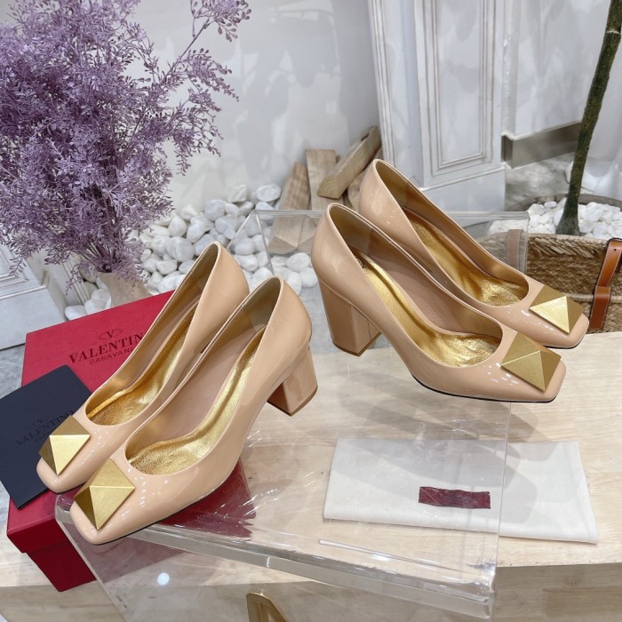 VALENTINO GARAVANI Roman Stud WOMEN 18