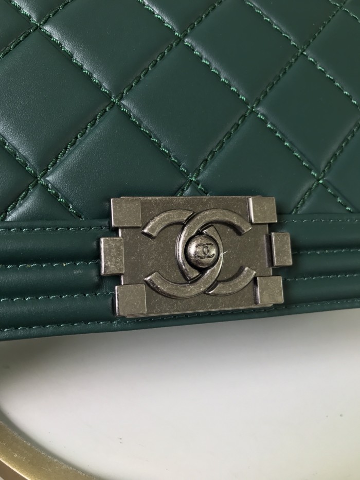 Handbag Chanel 67086 size 14.5×25×8 cm