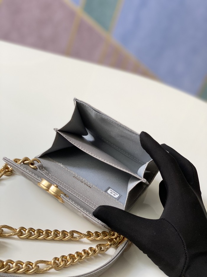 Handbag Chanel 81156 size 12 9 2.5 cm