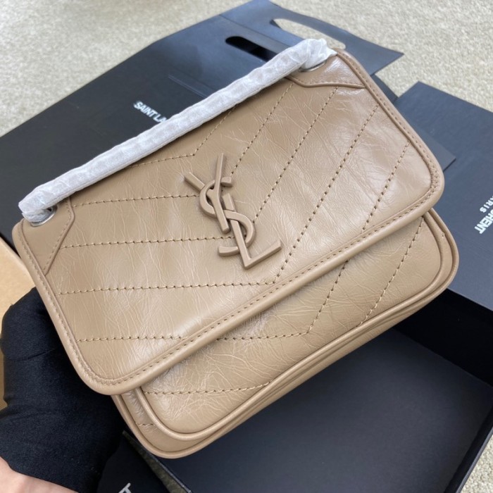 Handbags SAINT LAURENT 533037 size 22×16.5×12 cm