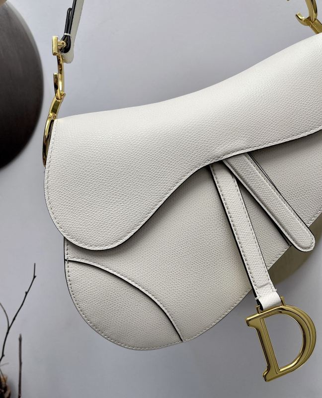 Handbag Dior size 25.5 x 20 x 6.5 cm