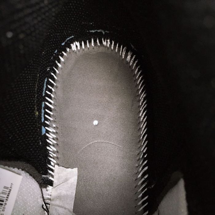 Jordan 1 Retro High Satin Black Toe